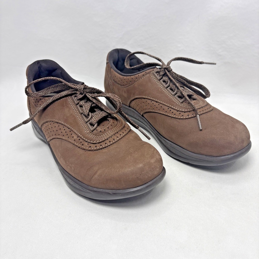 Comfort‎ Walking SAS Womens 7M Brown Leather Walk Easy Lace Up Perforated Shoes